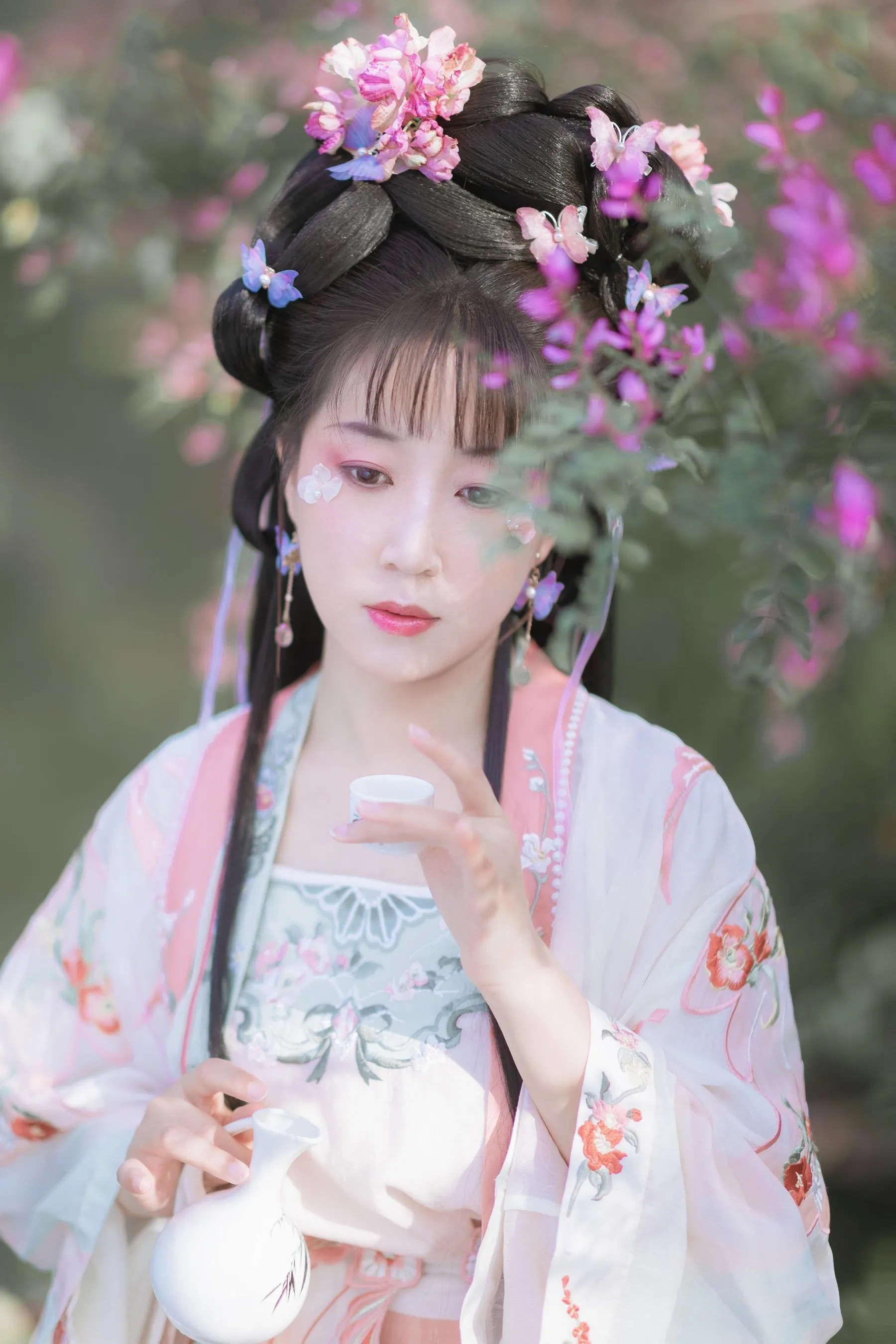 [艺图语] 2022.05.22 春日宴 V [32P]插图